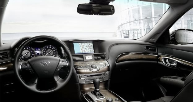 Infiniti Q70 L /Informacja prasowa