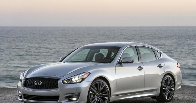 Infiniti Q70 Premium Select Edition /Informacja prasowa