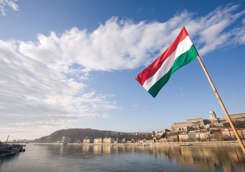 Inflacja na Węgrzech wzrośnie jeszcze bardziej po decyzji rządu o odmrożeniu cen paliw /123RF/PICSEL