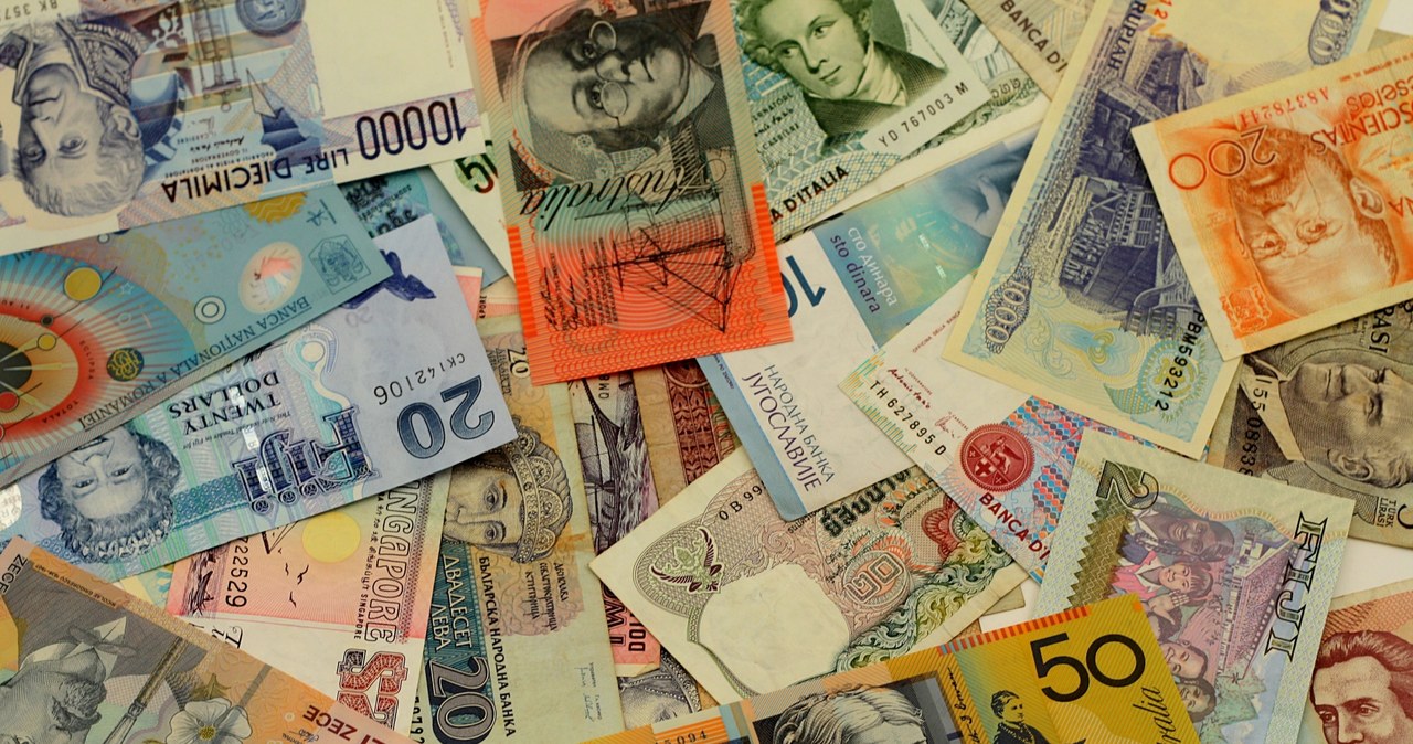 Inflacja uderza w waluty naszego regionu /123RF/PICSEL