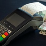 Inflacja znów podnosi głowę. Czy kolejne obniżki stóp się oddalą?