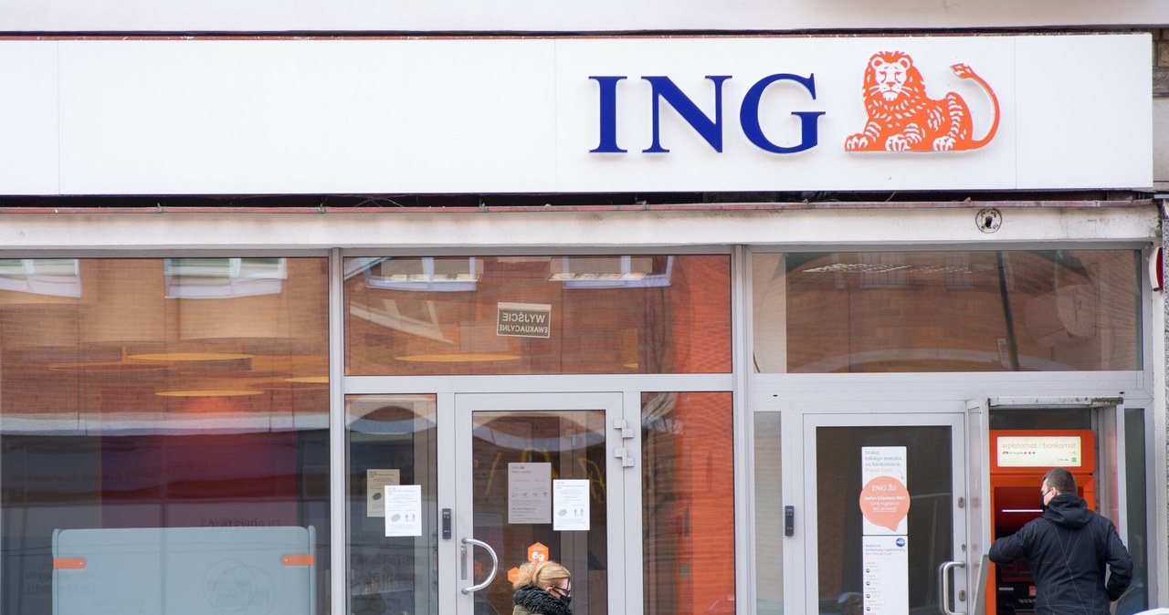 ING Bank Śląski wydał ważny komunikat na temat świątecznego systemu pracy /Wojciech Stróżyk /Reporter