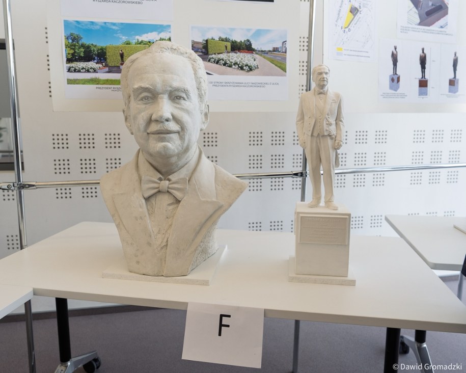 Inny z projektów pomnika Ryszarda Kaczorowskiego /Dawid Gromadzki, UM Białystok /