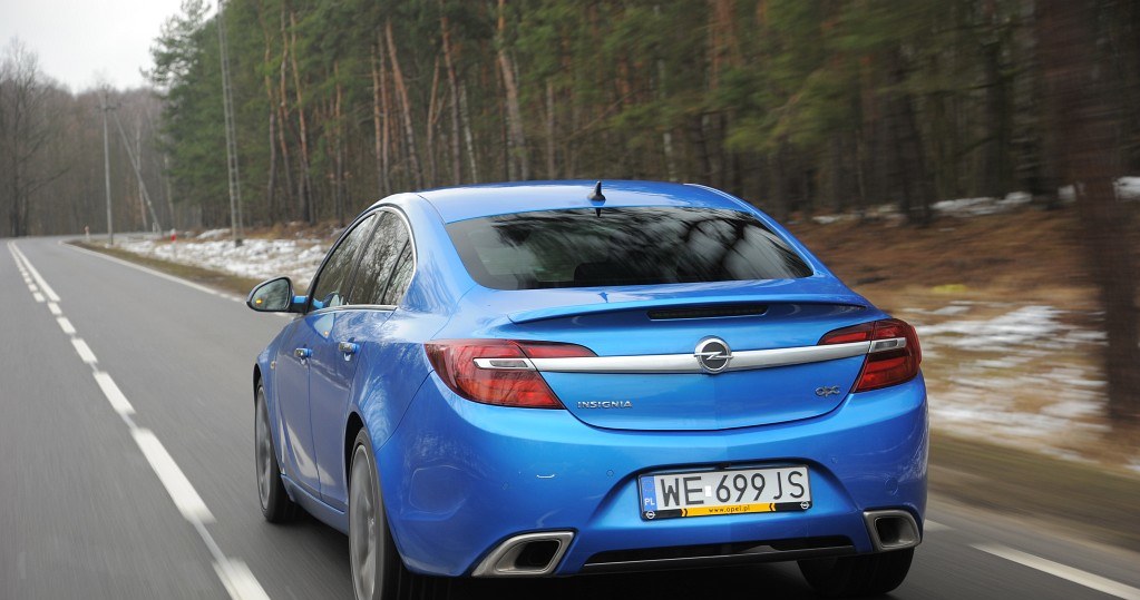 Insignia OPC z pakietem Unlimited osiąga prędkość maksymalną 265 km/h. /Motor