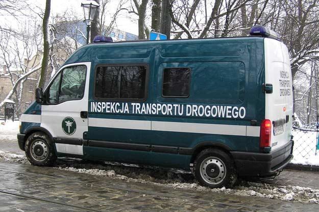 Inspekcja wyłapuje przeładowane busy /INTERIA.PL