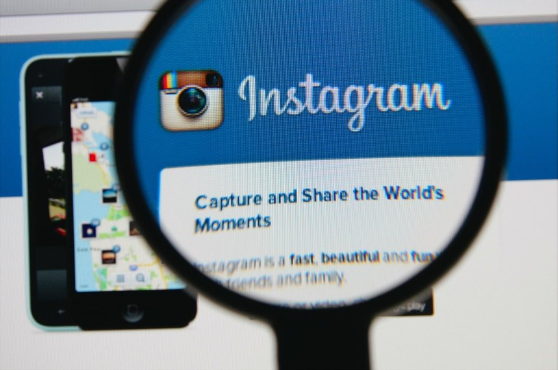 Instagram i Snapchat wpływają źle na psychikę młodych ludzi /123RF/PICSEL