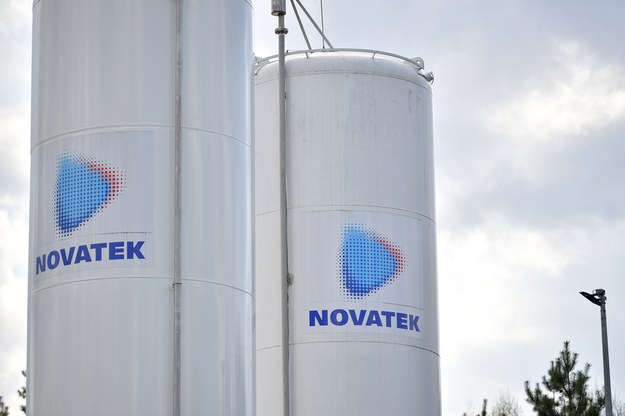 Instalacja gazowa firmy Novatek we wsi Wola Paprotnia na Mazowszu /Przemysław Piątkowski /PAP