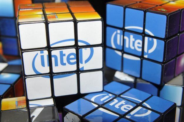 Intel chce już za sześć lat wdrożyć produkcję 7-nanometrowych układów /AFP