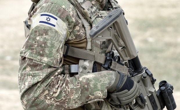 "Intensywne naloty". Nocne uderzenie Izraela na Jemen