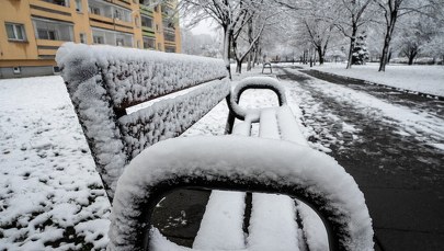 Intensywne opady śniegu. Meteorolodzy wydali alerty 