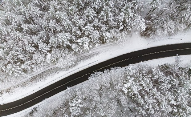 Intensywne opady śniegu w pierwszy dzień 2024 roku [PROGNOZA POGODY]  