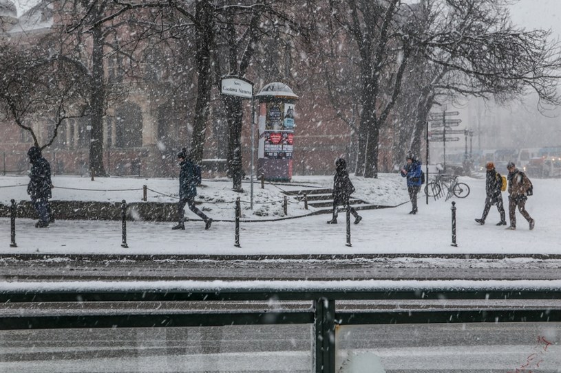 Intensywne opady śniegu /Karolina Misztal /Reporter