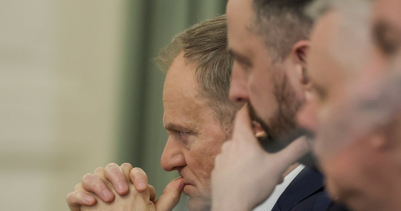 Intensywne opady w całym kraju. Tusk zapowiada sztab kryzysowy. /Jacek Dominski/REPORTER /Reporter