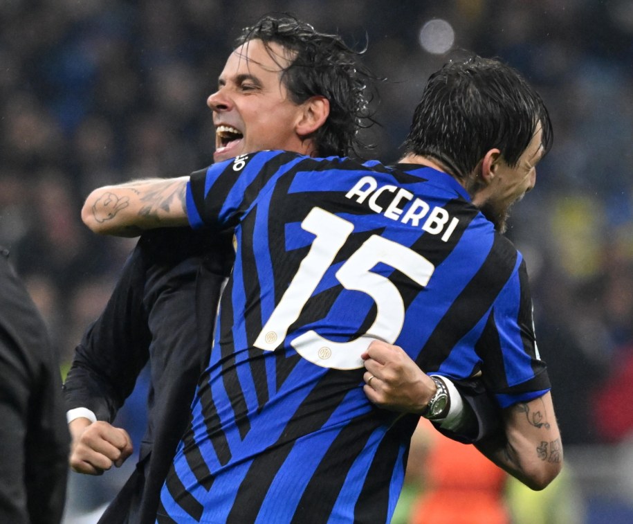 Inter triumfuje po niesamowitym dwumeczu z Barceloną /DANIEL DAL ZENNARO  /PAP/EPA