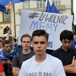 Internauci wyszli na ulice polskich miast. "#StopACTA2.0", "Ratujmy memy"