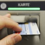 Internet uczy kraść karty bankomatowe