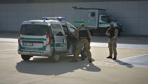 Interwencja funkcjonariuszy SG na poznańskim lotnisku /Nadodrzański Oddział SG   /Straż Graniczna