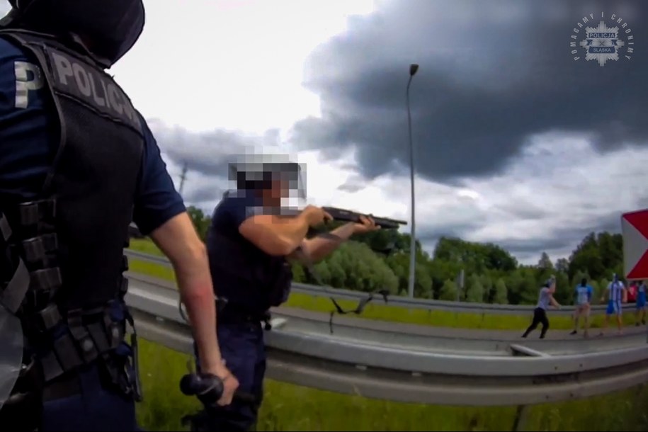 Interwencja policji po akcji pseudokibiców /Śląska policja /