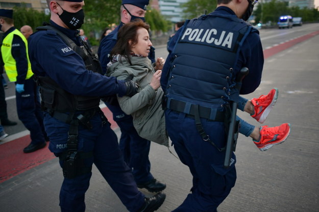 Interwencja policji w czasie protestu / 	Marcin Obara  /PAP