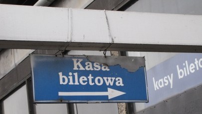 Interwencja RMF FM: Długie kolejki na dworcu w Raciborzu