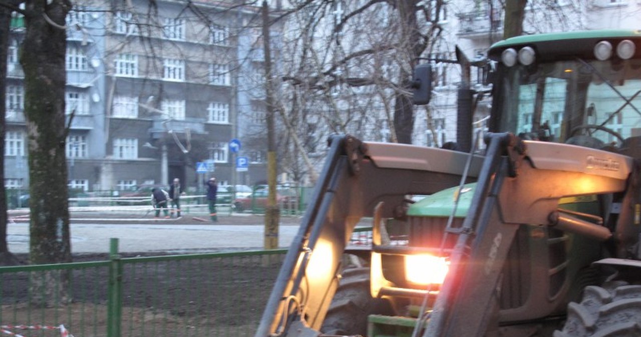 Interwencja RMF FM: Granitowa kostka zamiast zieleni