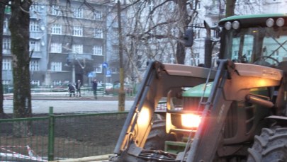 Interwencja RMF FM: Granitowa kostka zamiast zieleni