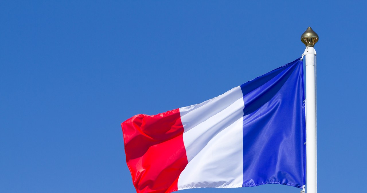 Inwestorzy obawiają się wyników niedzielnych, przedterminowych wyborów parlamentarnych we Francji /123RF/PICSEL