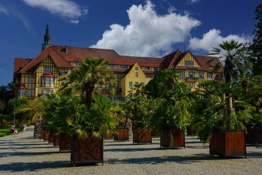 Inwestycje w uzdrowiskach: Kudowa-Zdrój otwiera nowoczesną promenadę /Shutterstock