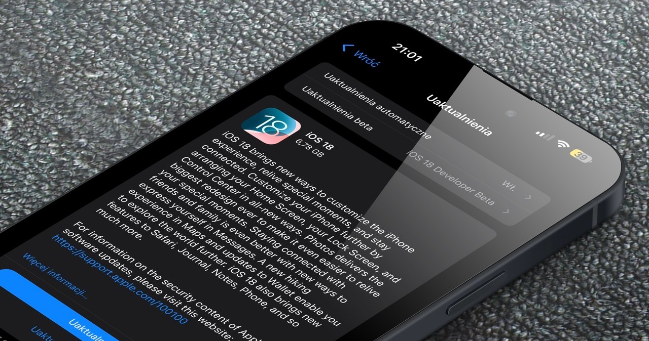 iOS 18. Jak zainstalować nowy system na iPhonie? /Dawid Długosz /INTERIA.PL