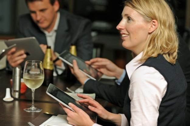 iPad w australijskiej restauracji - zastępuje tam klasyczne menu /AFP