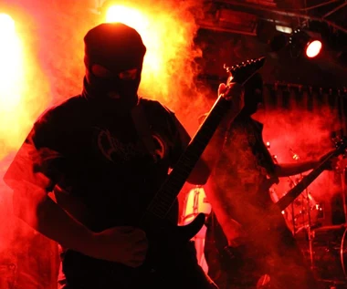 Iperyt: Nowy kontrakt, nowy album