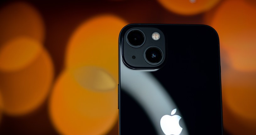 iPhone 13 dostępny w bardzo dobrej cenie na Allegro! /Nilay Patel  /Unsplash