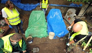 IPN apeluje do rodzin ofiar terroru. Potrzebny materiał genetyczny