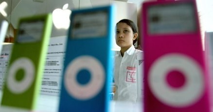 iPod - skazany na powolne wymarcie? /AFP