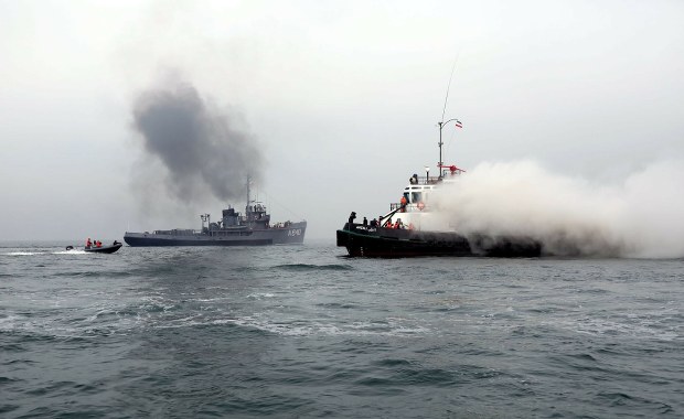 Iran grozi jej zamknięciem. Dlaczego cieśnina Ormuz jest tak ważna?