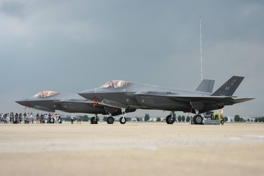 Iran ostrzelał rakietami replikę amerykańskiej bazy. To ostrzeżenie?