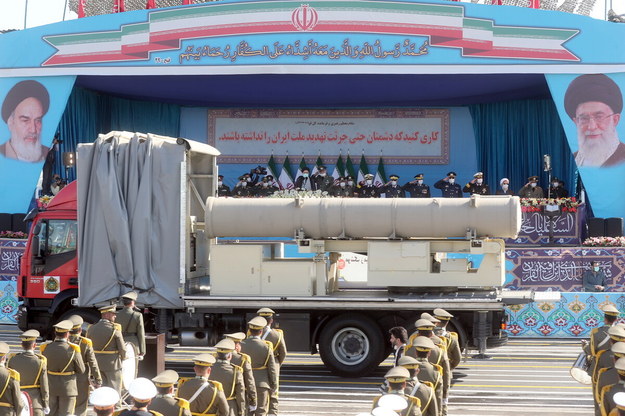 Iran: Parada wojskowa /IRANIAN ARMY OFFICE HANDOUT /PAP/EPA