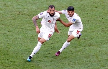 Iran pokonał Walię. Pierwsza czerwona kartka na mundialu