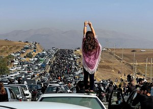 Iran: Protestujące dzieci bite, rażone prądem i gwałcone w więzieniach