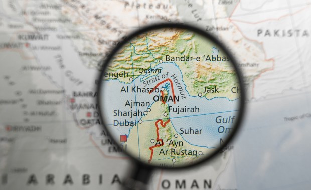 Iran rozwiewa wątpliwości ws. cieśniny Ormuz. "Rażąco naruszają rozejm"