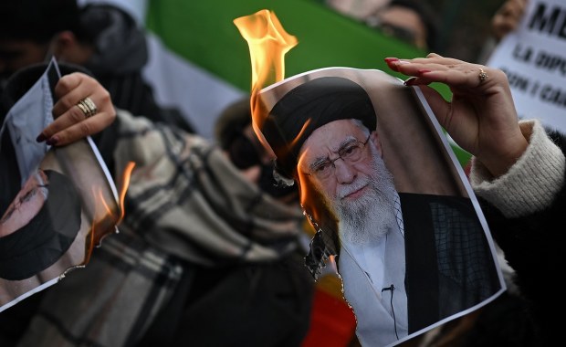 Iran wybrał nowego przywódcę. To syn zabitego ajatollaha Chameneiego