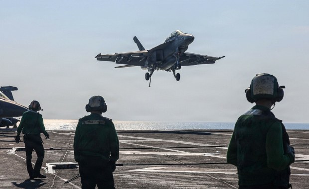 Iran wystrzelił pociski, USA reagują. Eskalacja na Bliskim Wschodzie