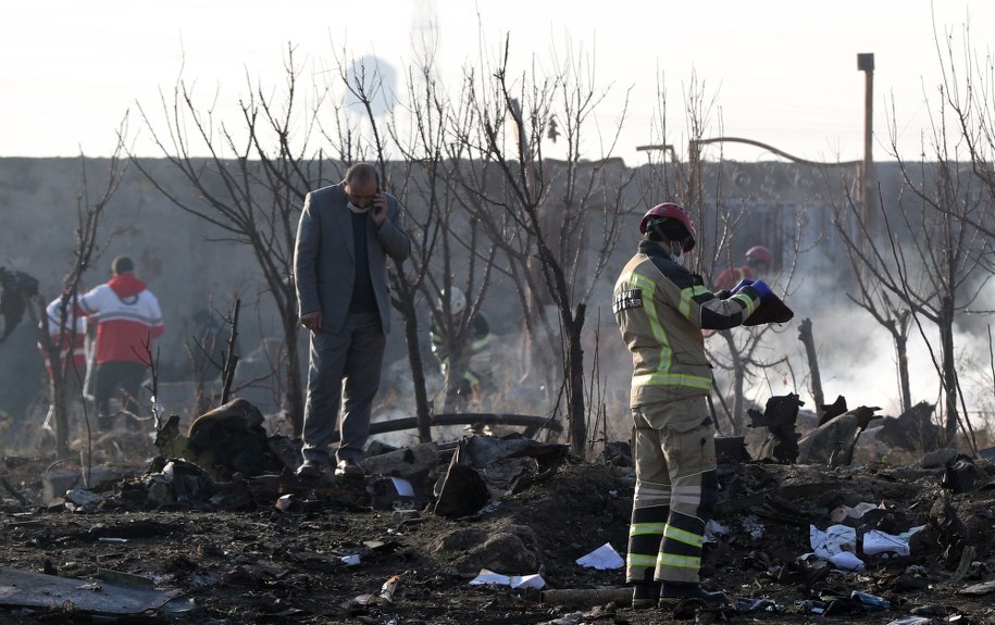 Iran zaprosił ekspertów Boeinga, aby włączyli się do śledztwa ws. katastrofy /Abedin Taherkenareh   /PAP/EPA