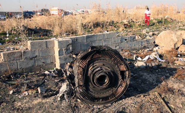 Irańscy śledczy: Samolot palił się przed katastrofą, próbował zawrócić