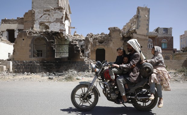 Irańska broń dla rebelii w Jemenie. Francuskie służby przechwyciły ładunek