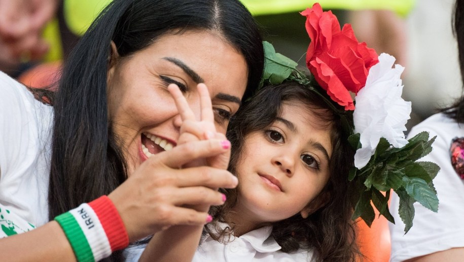 Irańska fanka futbolu podczas meczu Iran-Portugalia na mundialu w Rosji /PAP/EPA