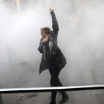 Irańska telewizja: Podczas nocnych demonstracji zginęło 9 osób