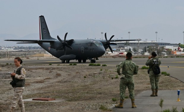 Irańskie drony miały tam uderzyć w placówkę CIA. Nakaz ewakuacji z kolejnego regionu