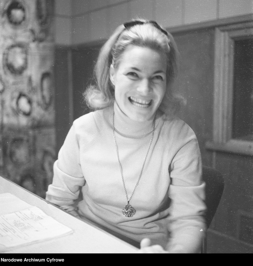 Irena Falska w 1968 roku w studio radiowym /Domena publiczna /Z archiwum Narodowego Archiwum Cyfrowego