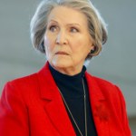 Irena Santor przyłapana za kulisami z Borysewiczem i Panasewiczem. "Brak szacunku"